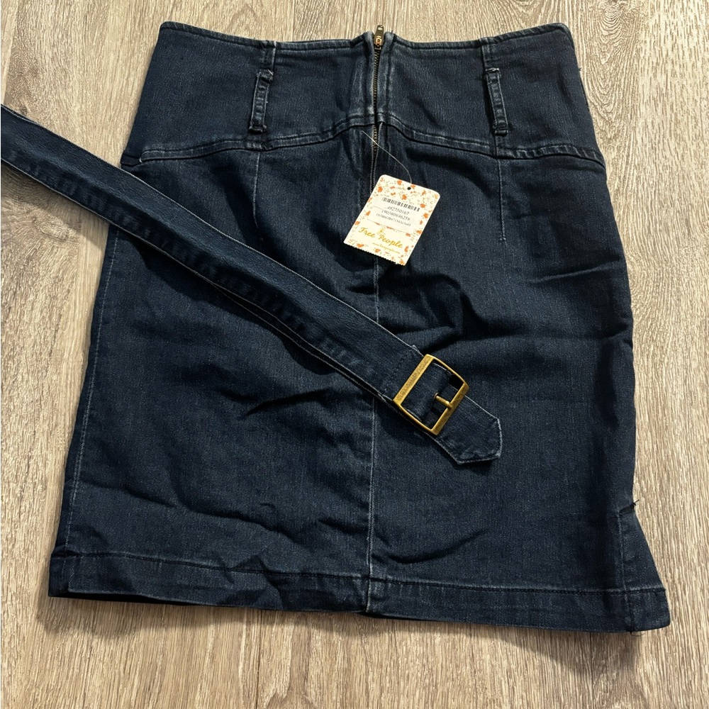 Free People Skirt! Size 4 NWT